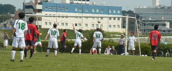 �j�J�E�̃w�b�h